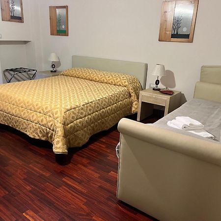 Gioviale Rooms Портичи Экстерьер фото