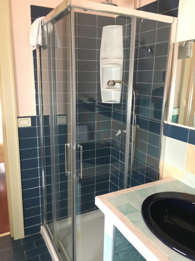 Gioviale Rooms Портичи Экстерьер фото